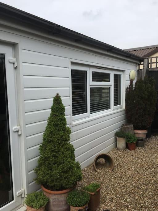 Villa Herb Garden Bungalow Nazeing Exterior foto